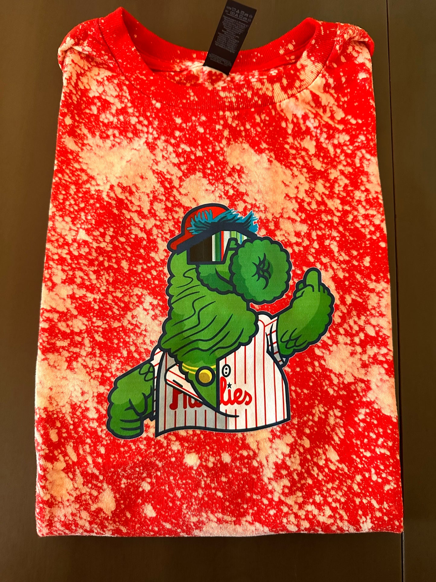 Phillies Castellanos “show the ring” Phanatic T-shirt