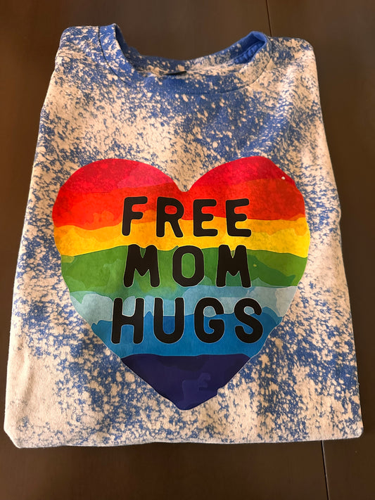 Free Mom Hugs t-shirt